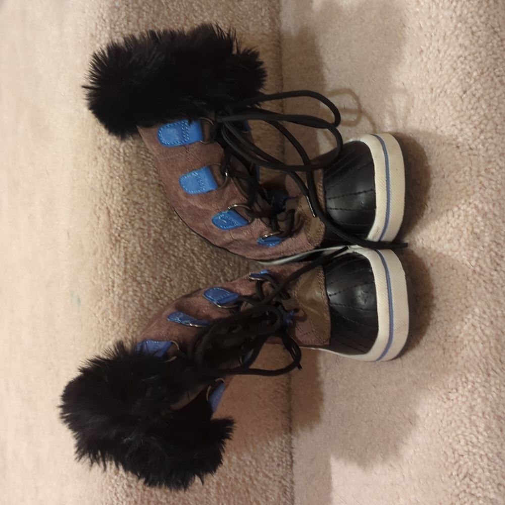 Snow Boots, Suede Upper with Fur, GUC, Size 1